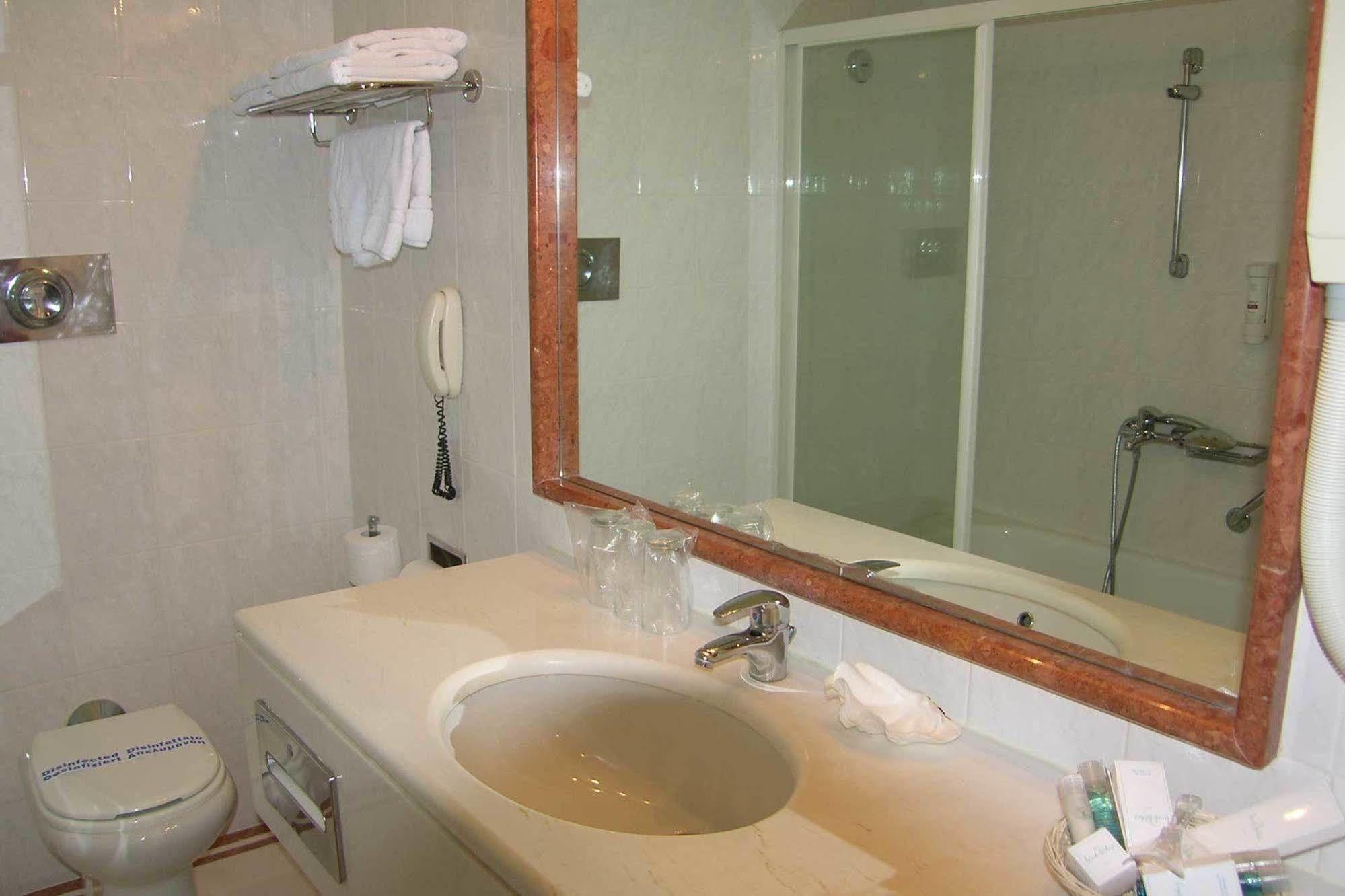 Holidays & Ośrodek wypoczynkowy 5*